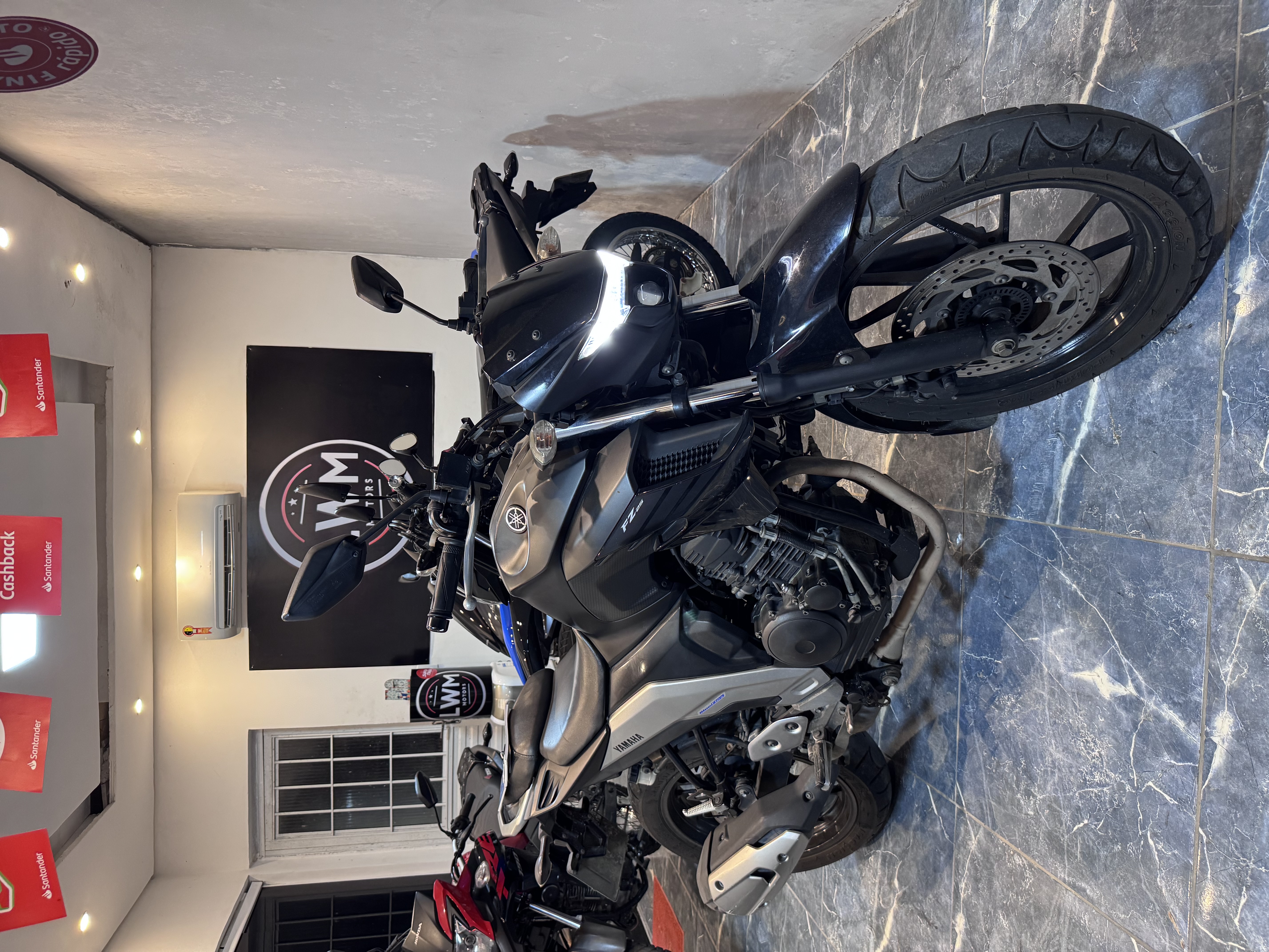 Fazer 250